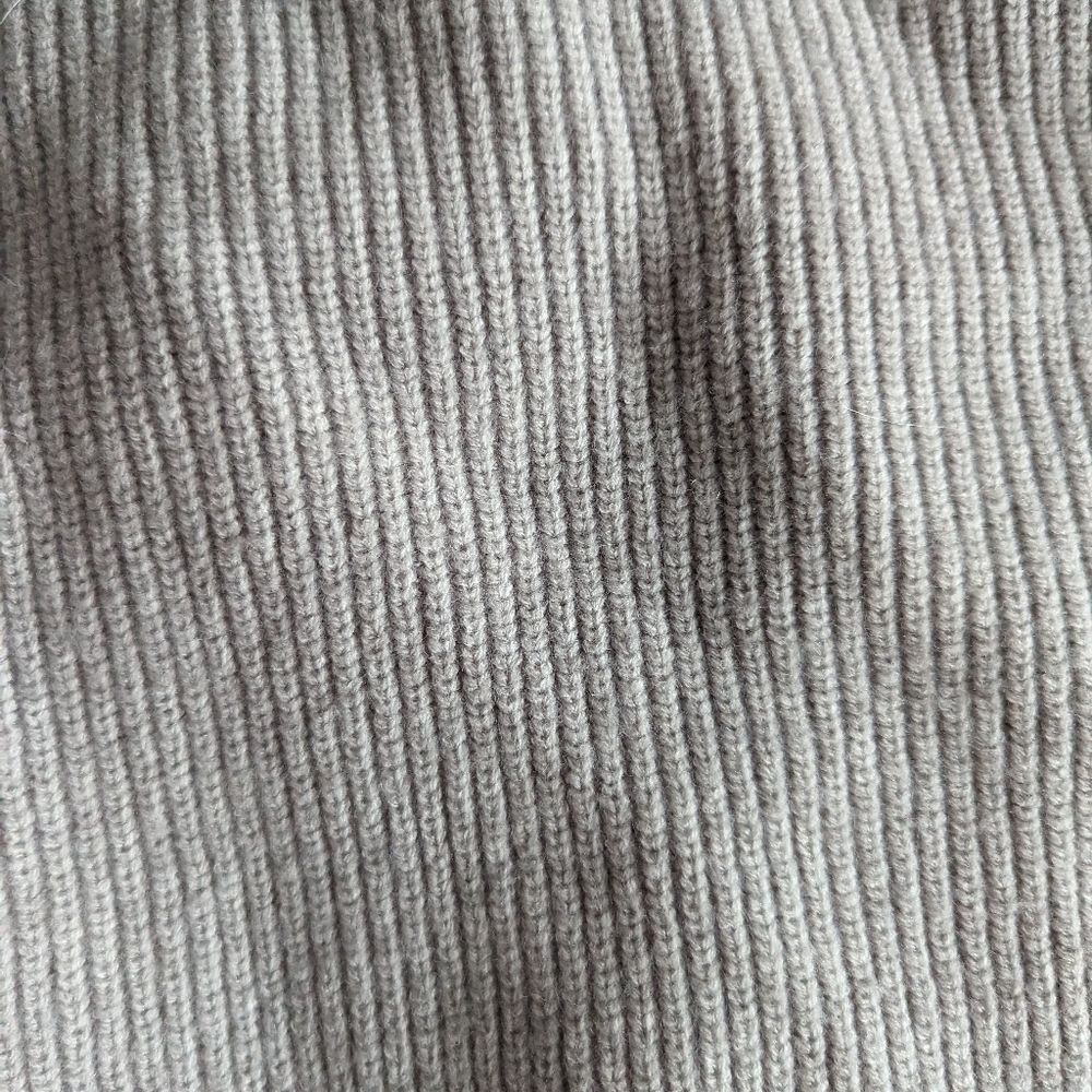 Cropped Button Sweater - Picture 5 of 6